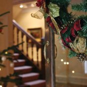 HWP.Christmas_stairs